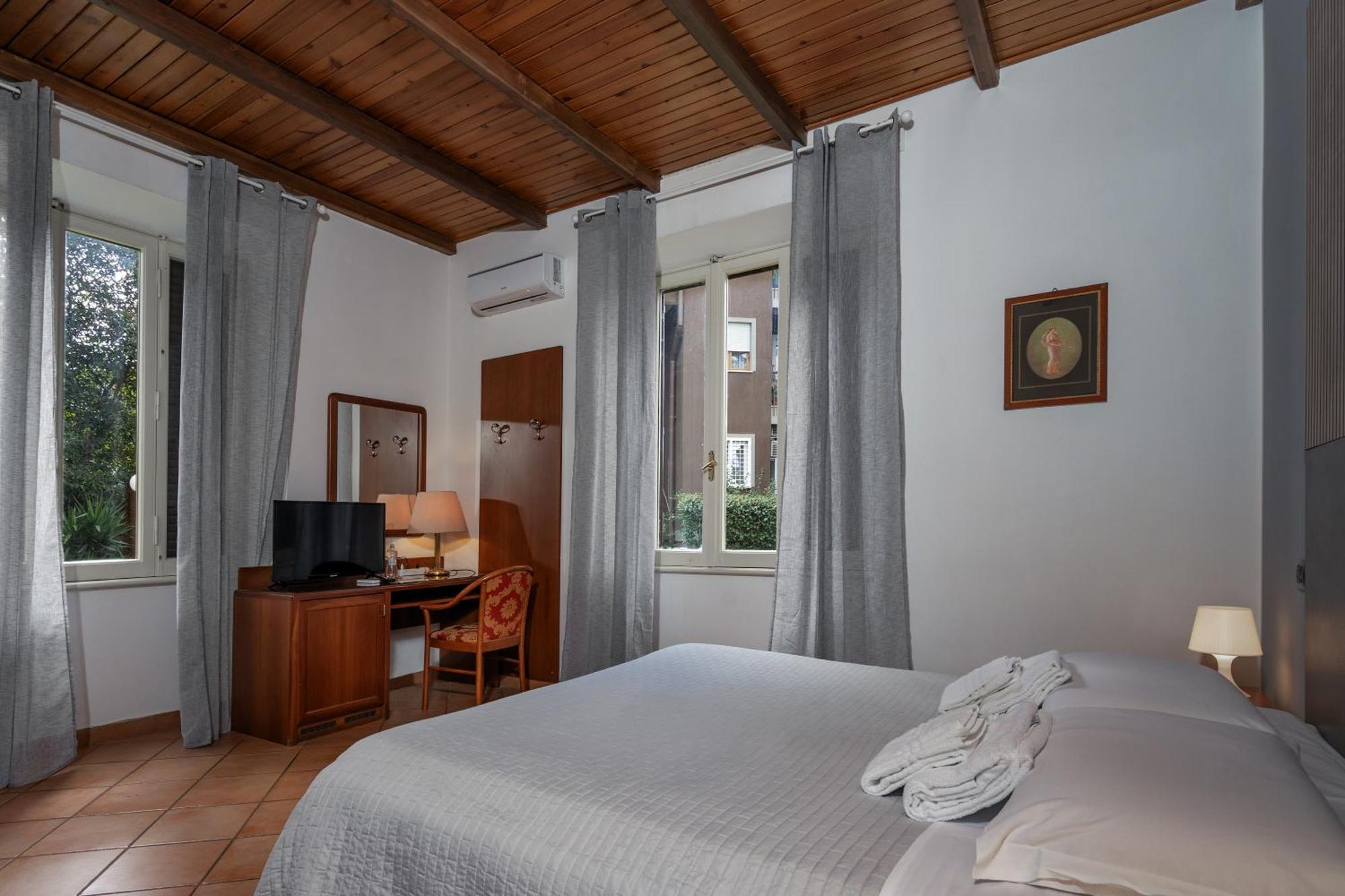 Comfort Rooms Villa Gaia Tor Vergata Rome Buitenkant foto
